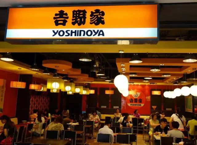 電商在顫抖?2017實(shí)體店將崛起的30個(gè)信號(hào)！